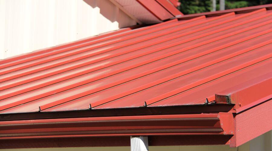 Professional gutter cleaning services in Malone, FL